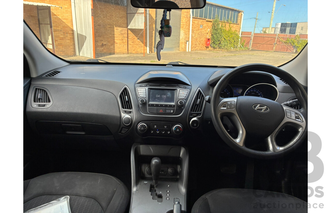 3/2015 Hyundai Ix35 Active LM Series II 4d Wagon White 2.0L