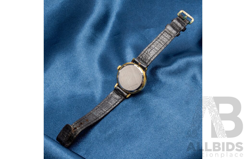 Vintage Ingersoll 17 Jewel Lever Manual Wind Watch