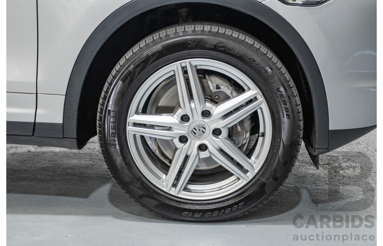 1/2014 Porsche Cayenne Diesel (AWD) Series 2 MY14 4d Wagon Classic Silver Metallic Turbo Diesel V6  3.0L