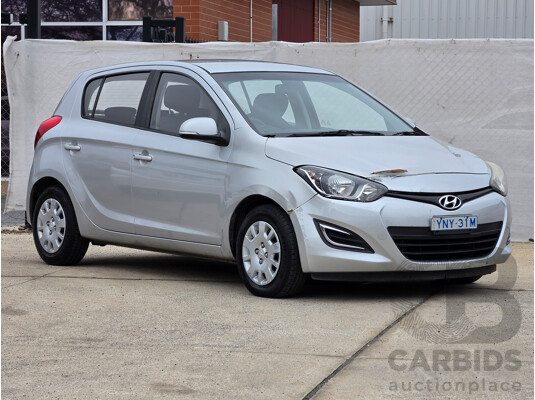 05/2014 Hyundai i20 Active PB MY14 5d Hatchback Silver 1.4L