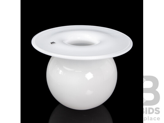 White Tone 'Boblin' Vase by Finn Viggo Schjøl for Mangor Glassverk