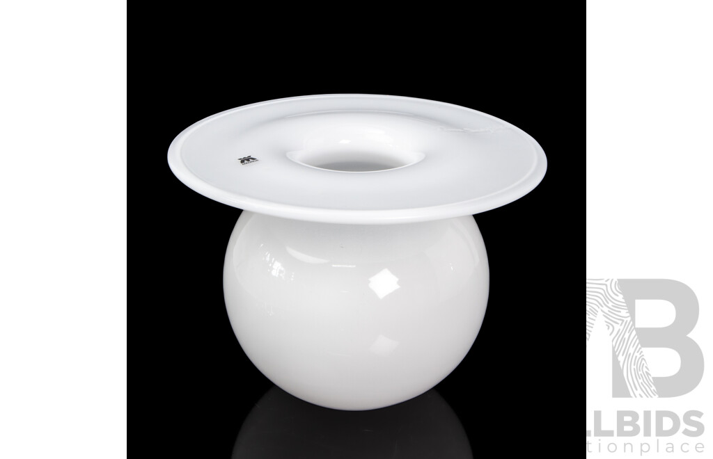 White Tone 'Boblin' Vase by Finn Viggo Schjøl for Mangor Glassverk