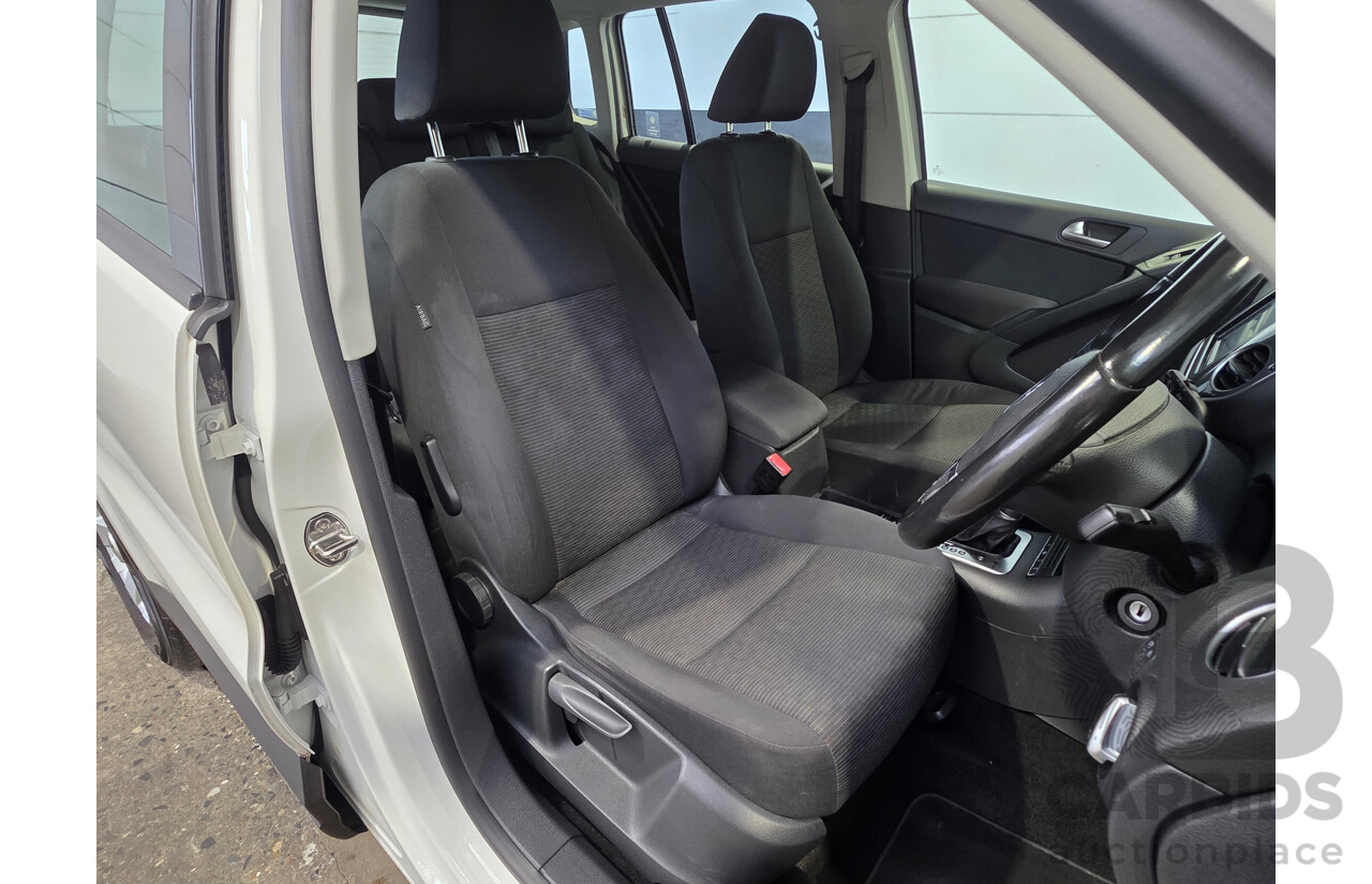 03/2013 Volkswagen Tiguan 103 TDI (AWD) 5NC MY13.5 Candy White Turbo Diesel 2.0L