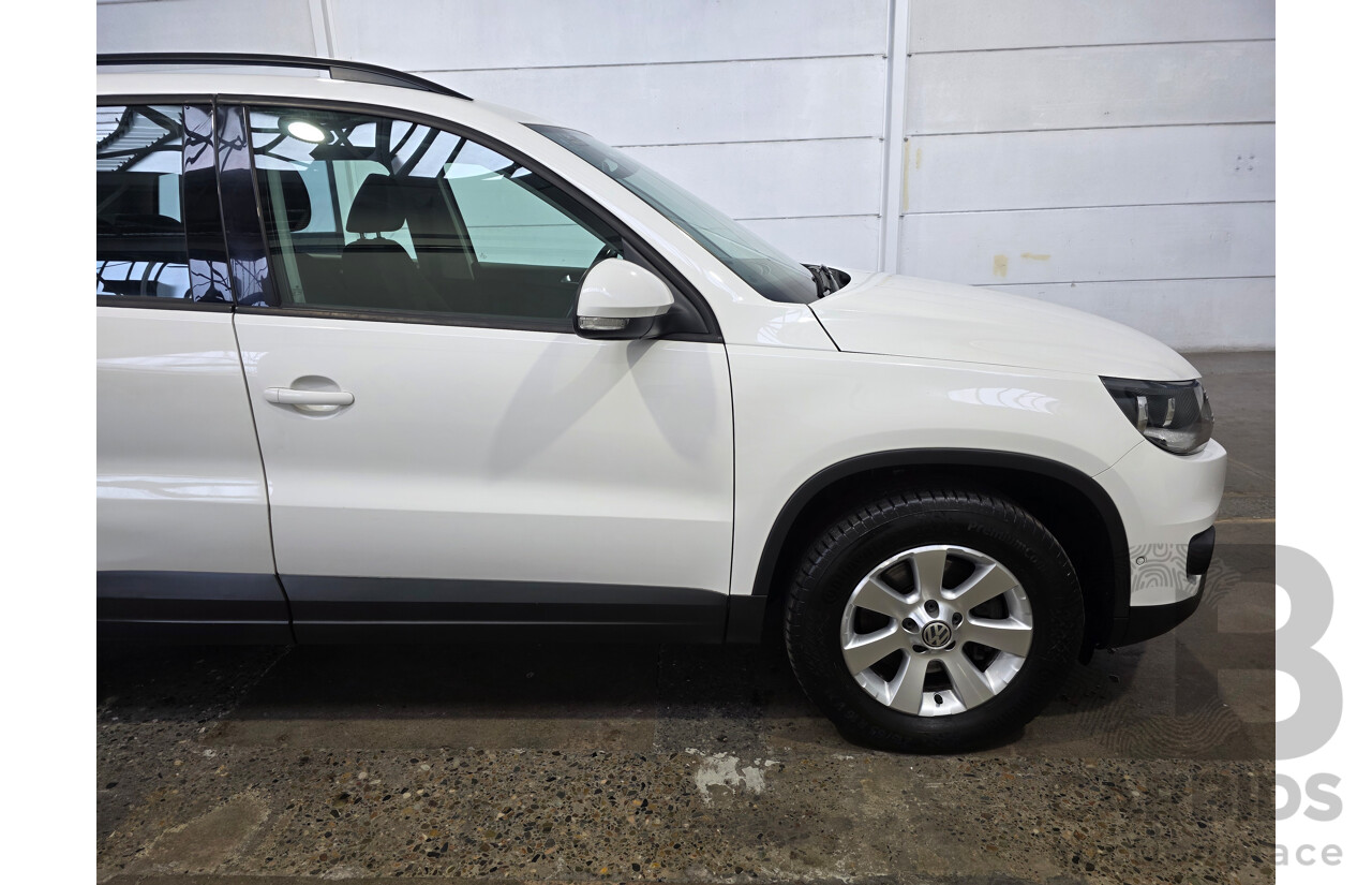 03/2013 Volkswagen Tiguan 103 TDI (AWD) 5NC MY13.5 Candy White Turbo Diesel 2.0L