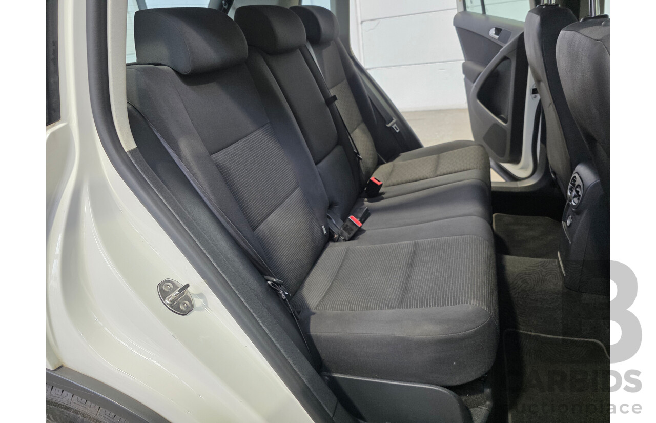 03/2013 Volkswagen Tiguan 103 TDI (AWD) 5NC MY13.5 Candy White Turbo Diesel 2.0L