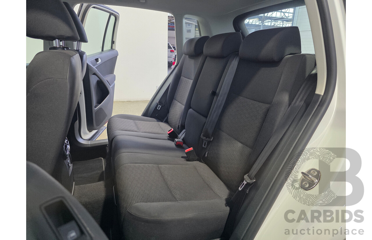 03/2013 Volkswagen Tiguan 103 TDI (AWD) 5NC MY13.5 Candy White Turbo Diesel 2.0L