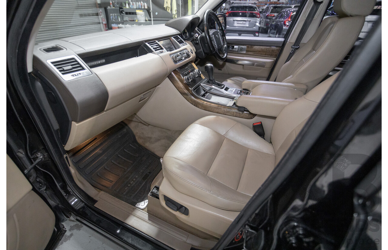 8/2012 Range Rover Range Rover Sport 3.0 SDV6 (AWD) MY12 4d Wagon Santorini Black Twin Turbo Diesel V6 3.0L