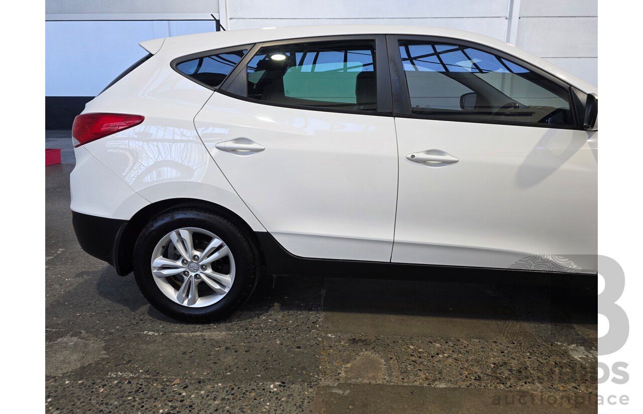 09/2013 Hyundai Ix35 SE LM MY13 4D Wagon Polar White 2.0L
