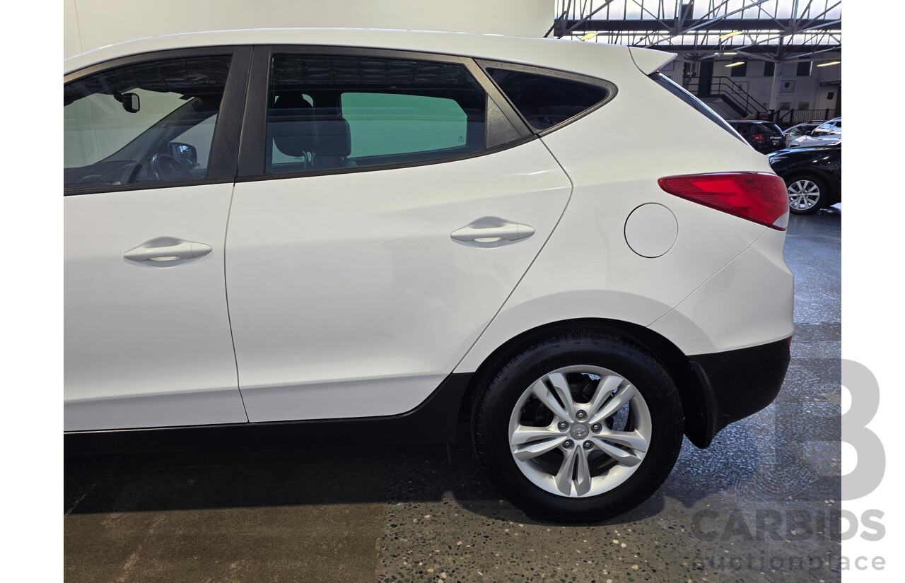 09/2013 Hyundai Ix35 SE LM MY13 4D Wagon Polar White 2.0L