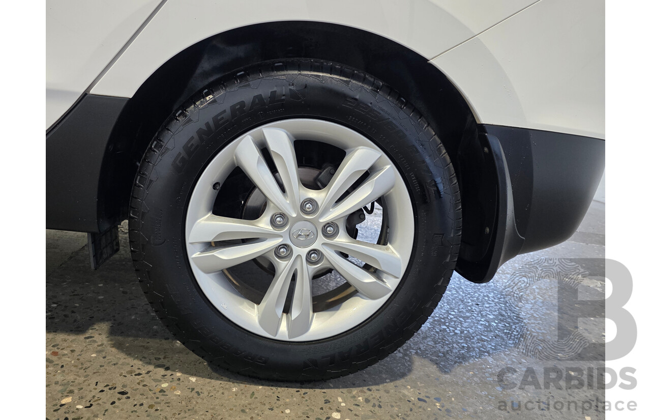 09/2013 Hyundai Ix35 SE LM MY13 4D Wagon Polar White 2.0L