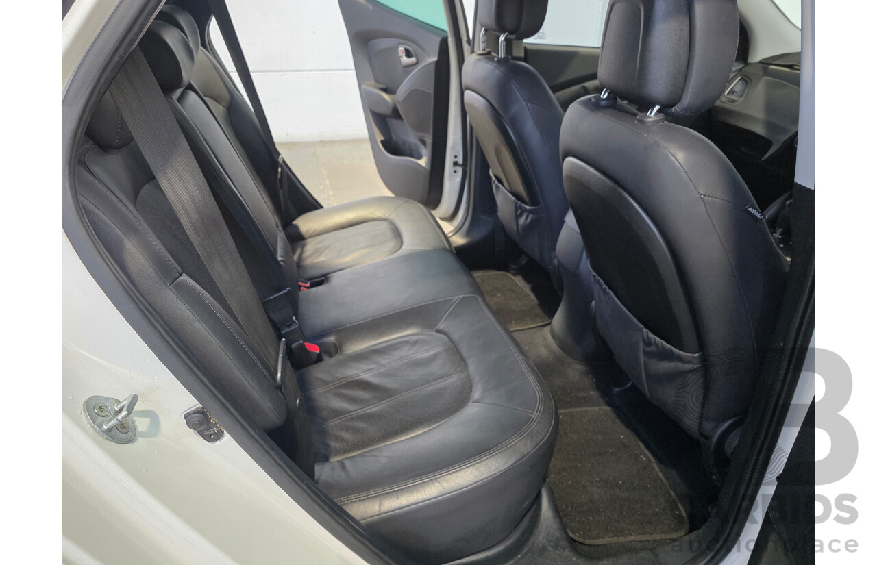 09/2013 Hyundai Ix35 SE LM MY13 4D Wagon Polar White 2.0L