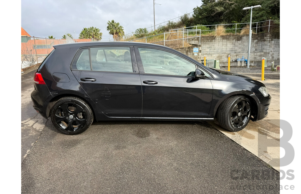 06/2014 Volkswagen Golf 90 TSI FWD AU MY14 5D Hatchback Deep Black Pearlescent 1.4L