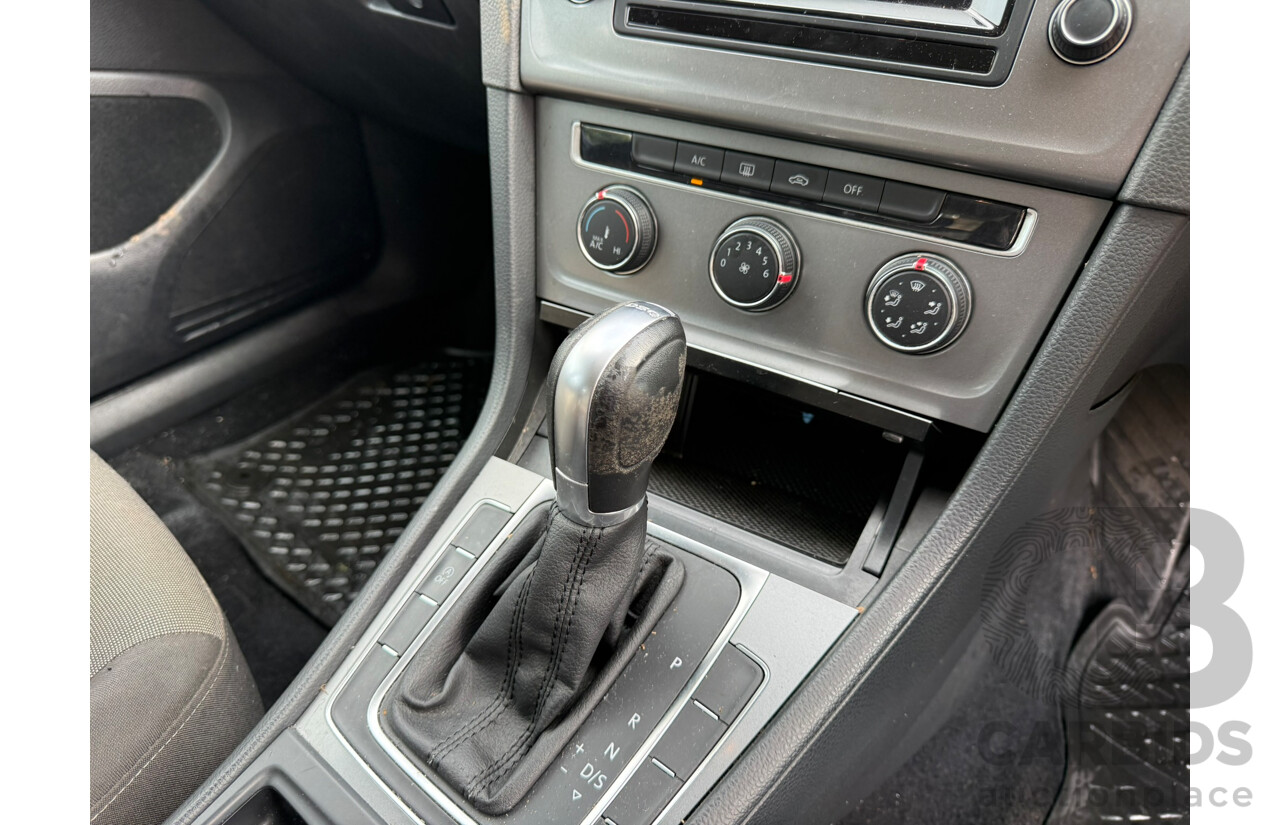 06/2014 Volkswagen Golf 90 TSI FWD AU MY14 5D Hatchback Deep Black Pearlescent 1.4L