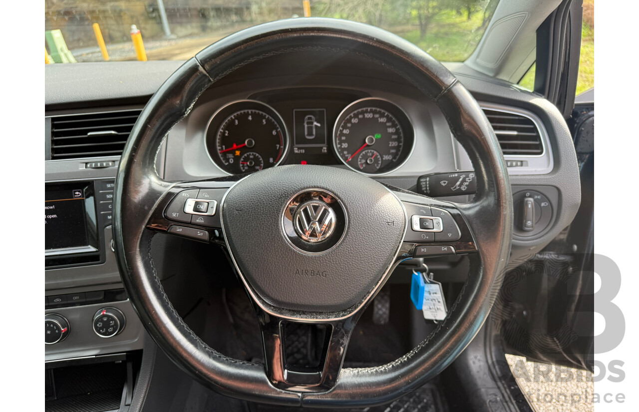 06/2014 Volkswagen Golf 90 TSI FWD AU MY14 5D Hatchback Deep Black Pearlescent 1.4L