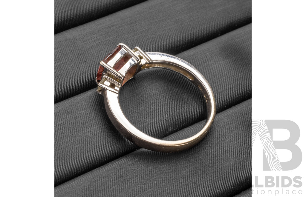 18ct White Gold Tourmaline & Diamond Trilogy Ring - Size J.5