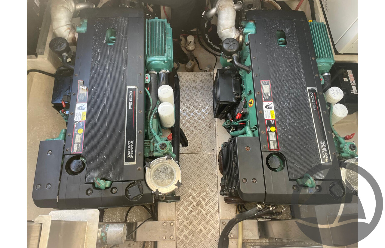 NO RESERVE - 2008 Mustang 4600 Hardtop, Twin Volvo IPS 500 Diesel Engines