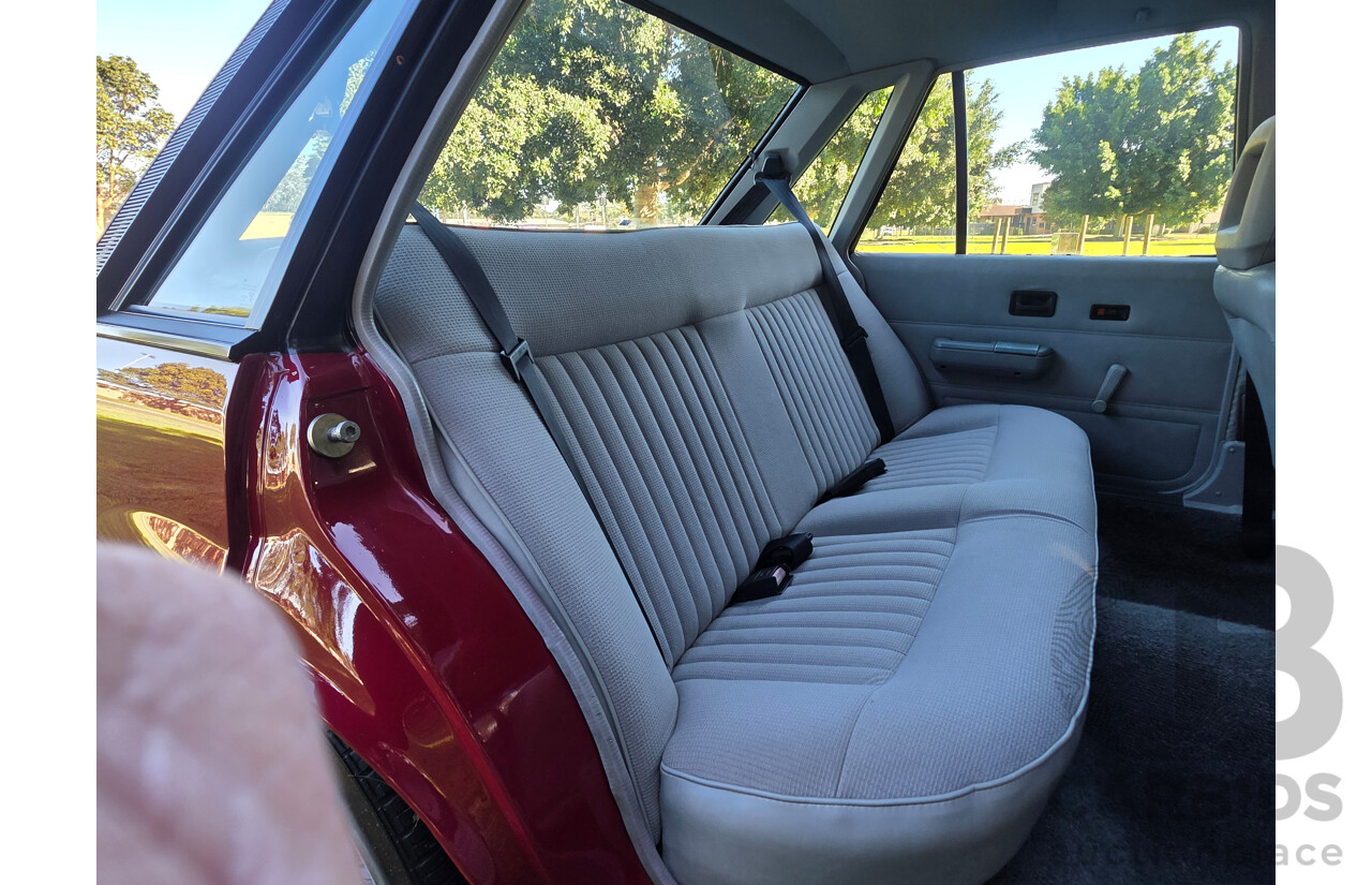 04/1987 Holden VL Commodore Executive 4d Sedan Burgundy V8 5.0L - Modified