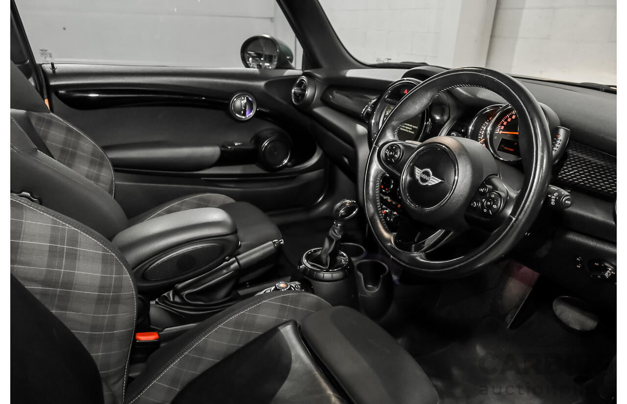 11/2015 Mini Cooper S F56 3D Hatchback Volcanic Orange / Midnight Black Turbo 2.0L