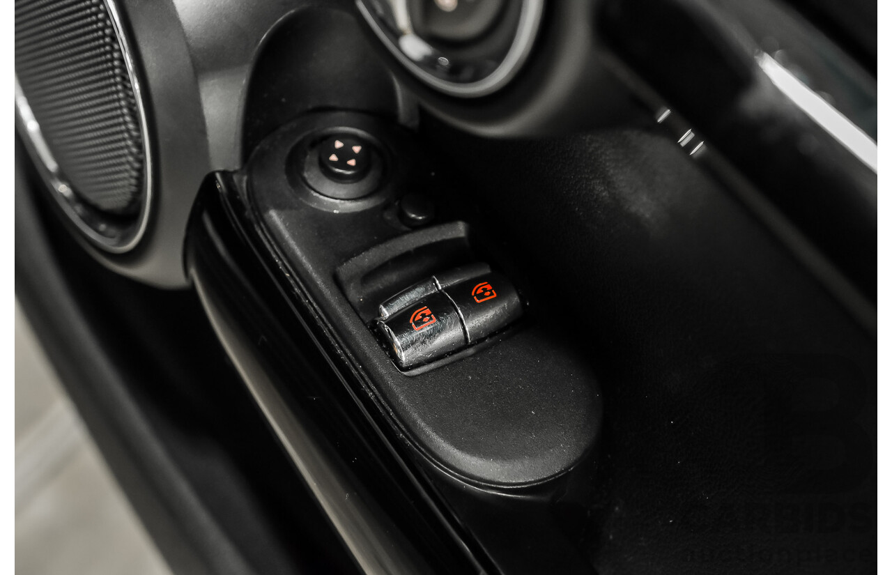 11/2015 Mini Cooper S F56 3D Hatchback Volcanic Orange / Midnight Black Turbo 2.0L