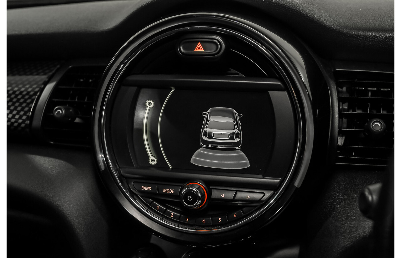 11/2015 Mini Cooper S F56 3D Hatchback Volcanic Orange / Midnight Black Turbo 2.0L
