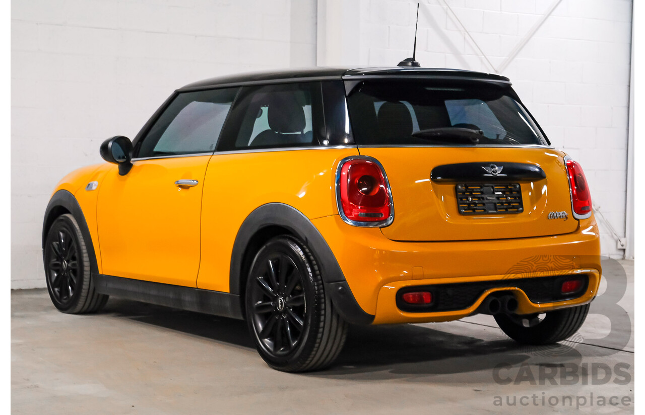 11/2015 Mini Cooper S F56 3D Hatchback Volcanic Orange / Midnight Black Turbo 2.0L