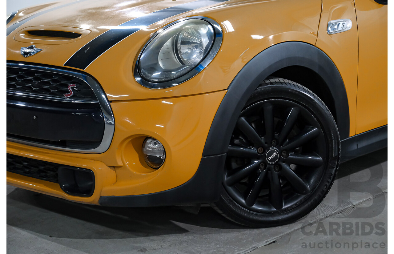 11/2015 Mini Cooper S F56 3D Hatchback Volcanic Orange / Midnight Black Turbo 2.0L