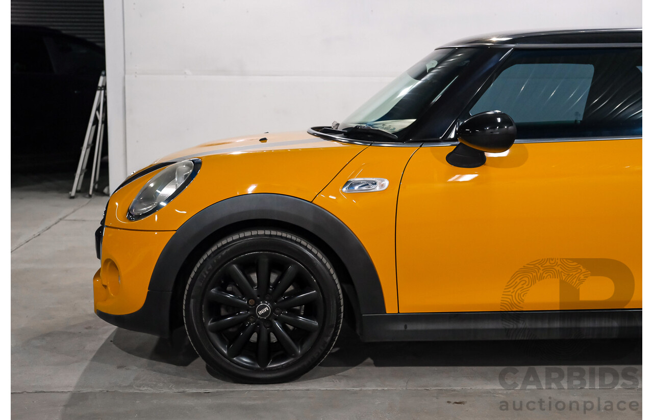 11/2015 Mini Cooper S F56 3D Hatchback Volcanic Orange / Midnight Black Turbo 2.0L