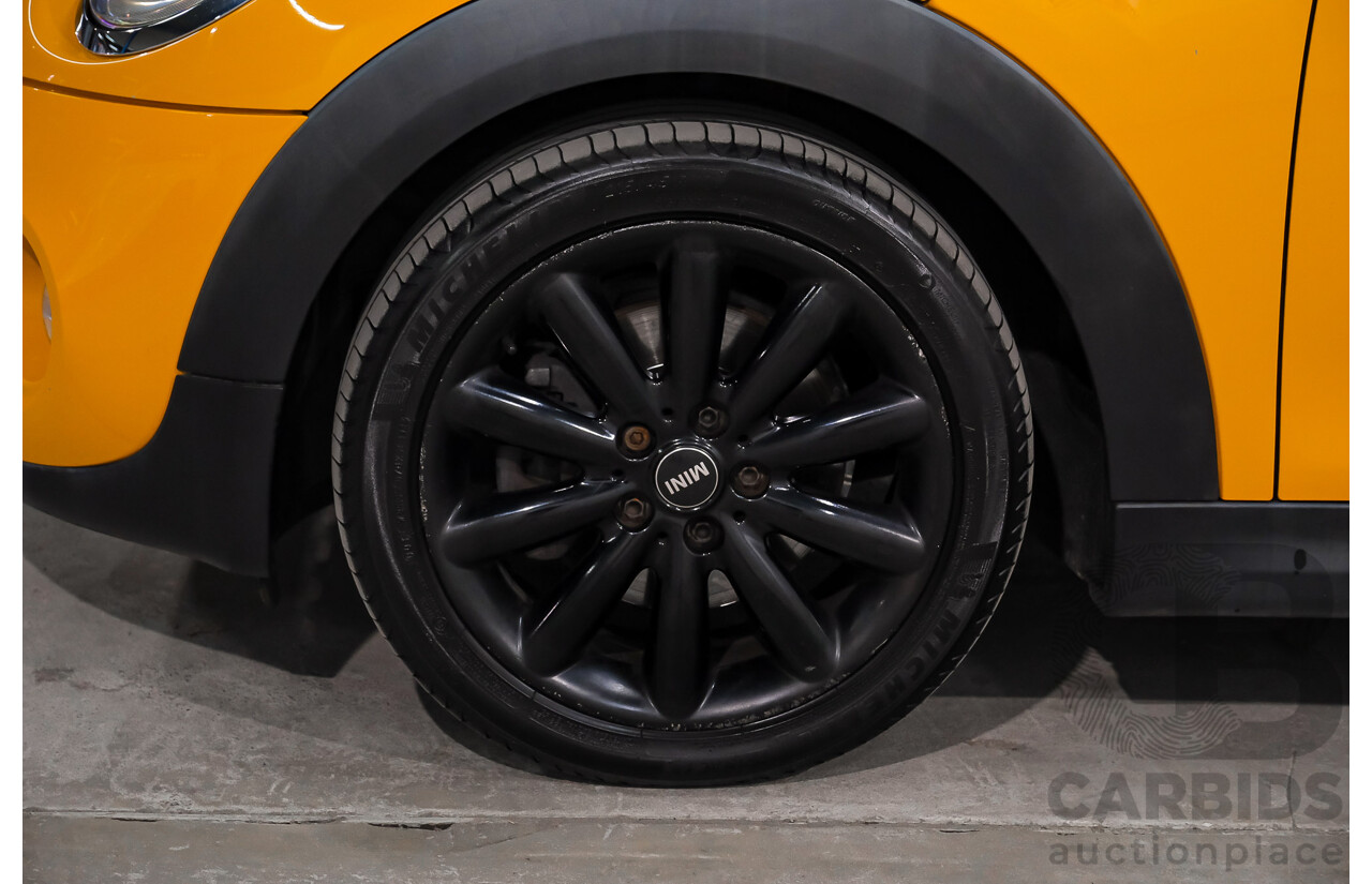 11/2015 Mini Cooper S F56 3D Hatchback Volcanic Orange / Midnight Black Turbo 2.0L