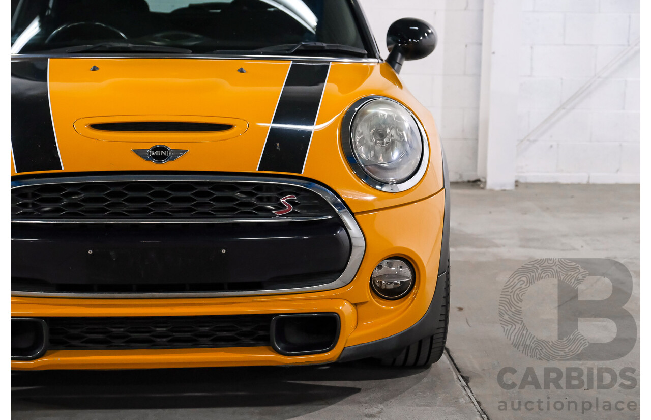 11/2015 Mini Cooper S F56 3D Hatchback Volcanic Orange / Midnight Black Turbo 2.0L