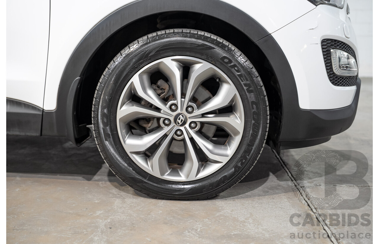 04/2013 Hyundai Santa Fe HIGHLANDER CRDi (4x4) DM 4D Wagon Crystal White Pearl Turbo Diesel 2.2L