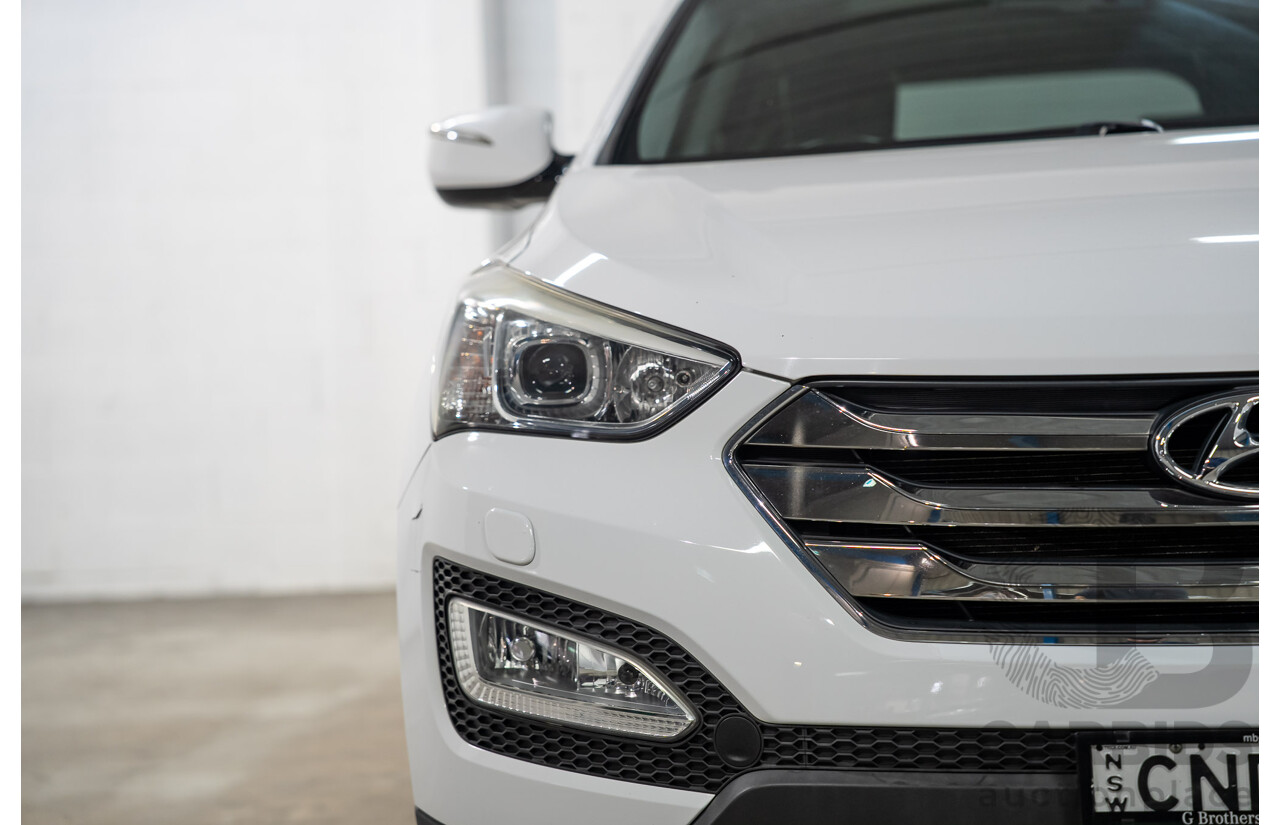 04/2013 Hyundai Santa Fe HIGHLANDER CRDi (4x4) DM 4D Wagon Crystal White Pearl Turbo Diesel 2.2L