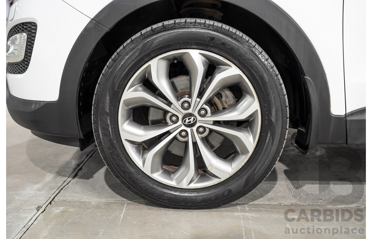 04/2013 Hyundai Santa Fe HIGHLANDER CRDi (4x4) DM 4D Wagon Crystal White Pearl Turbo Diesel 2.2L