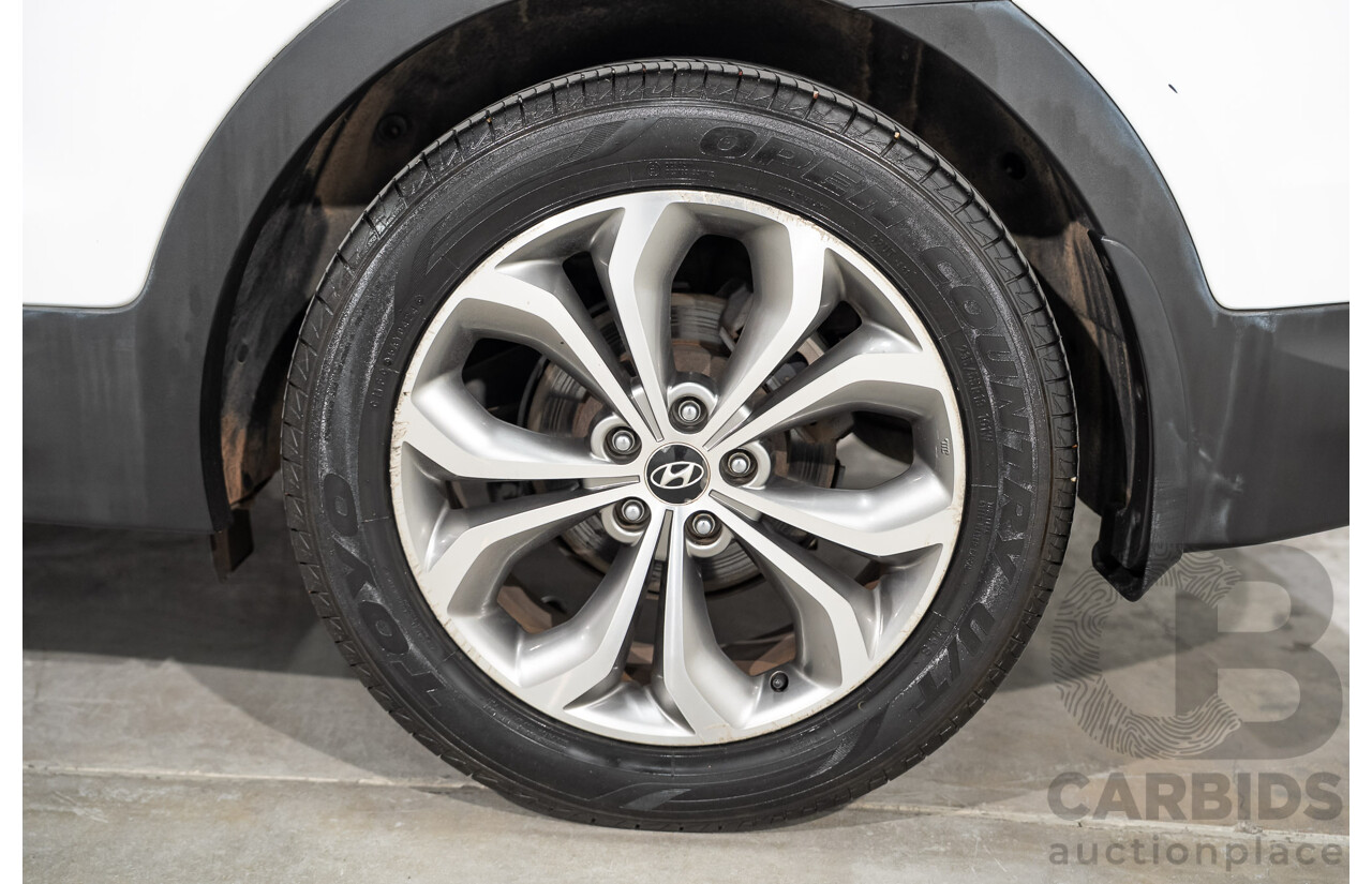 04/2013 Hyundai Santa Fe HIGHLANDER CRDi (4x4) DM 4D Wagon Crystal White Pearl Turbo Diesel 2.2L