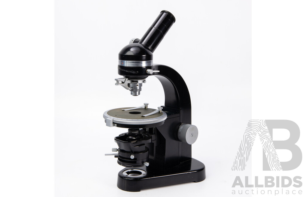 Leitz Wetzlar Polarising Microscope with Accessories, Illuminator and Fitted Carrying Case