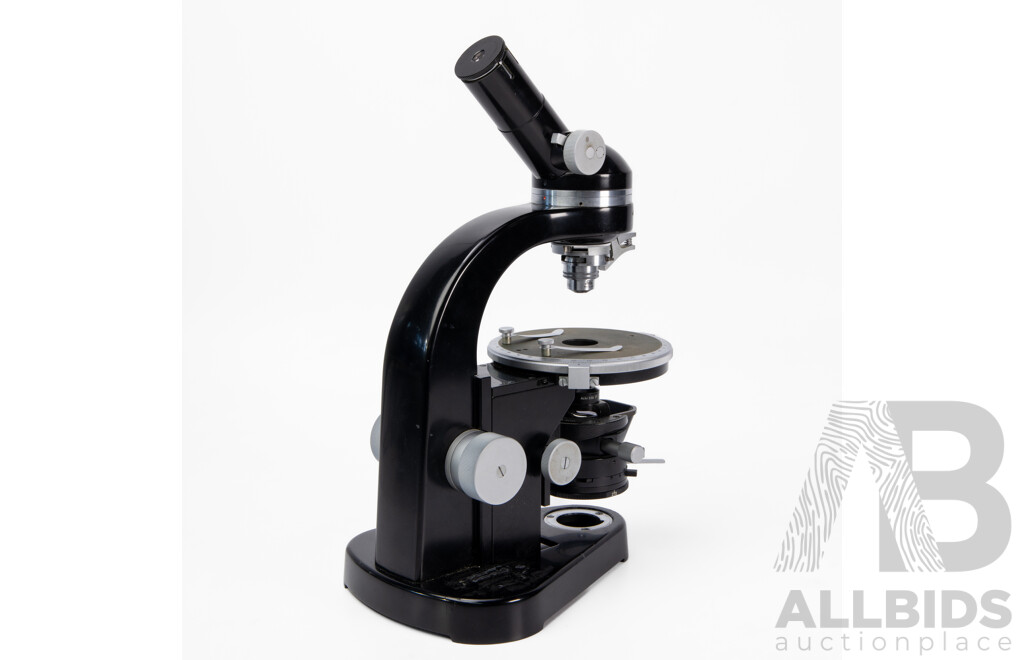 Leitz Wetzlar Polarising Microscope with Accessories, Illuminator and Fitted Carrying Case