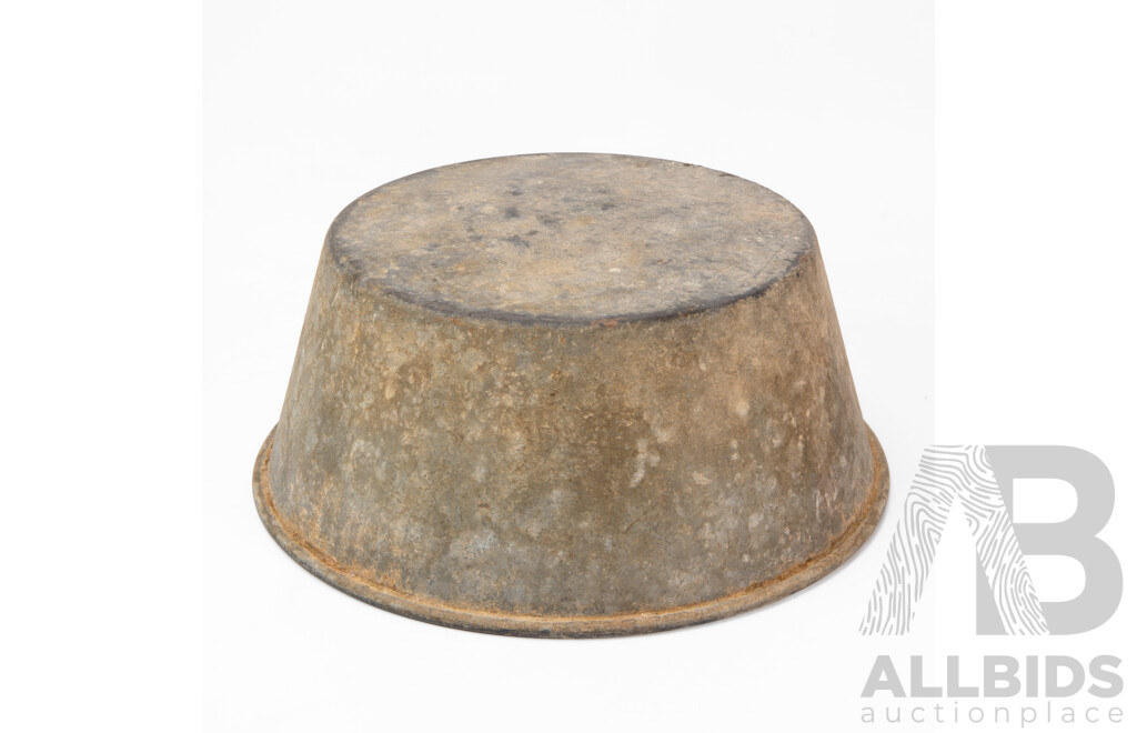 Vintage Galvanized Wash Tub