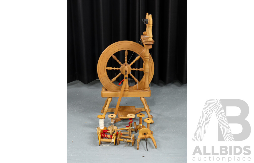 Timber Wool Spinning Wheel by Ashford, New Zealand