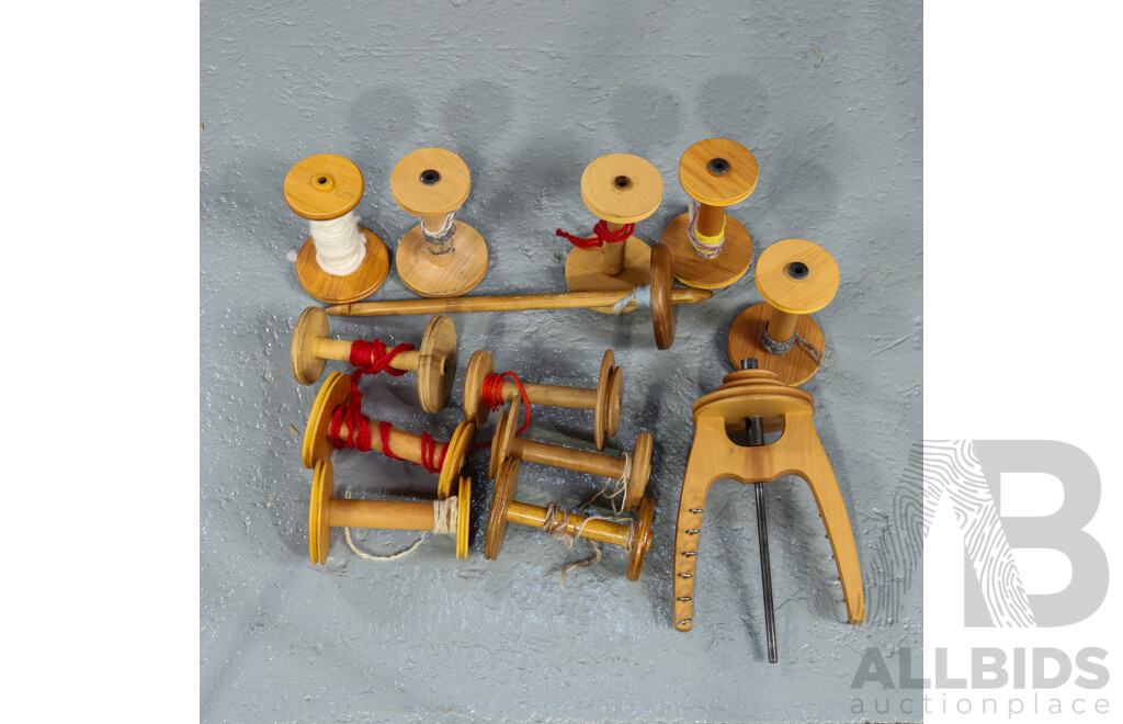 Timber Wool Spinning Wheel by Ashford, New Zealand