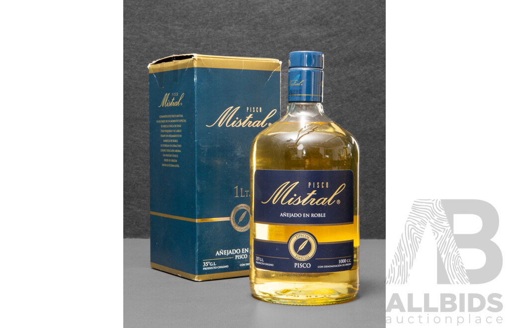 Mistral Especial Oak Aged Chilean Pisco 1L in Presentation Box