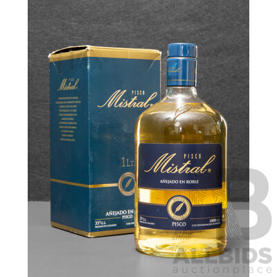Mistral Especial Pisco in Presentation Box