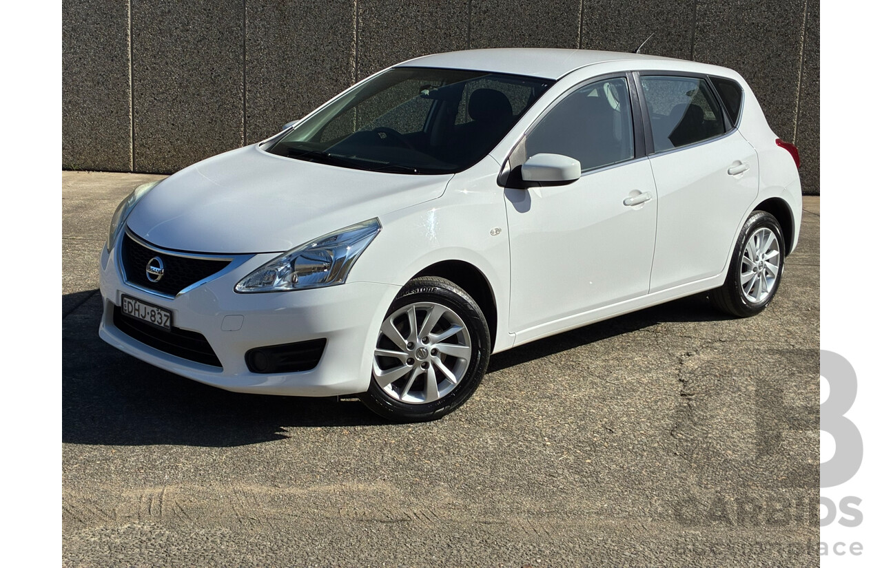 06/2016 Nissan Pulsar ST C12 Series 2 5d Hatchback White 1.8L