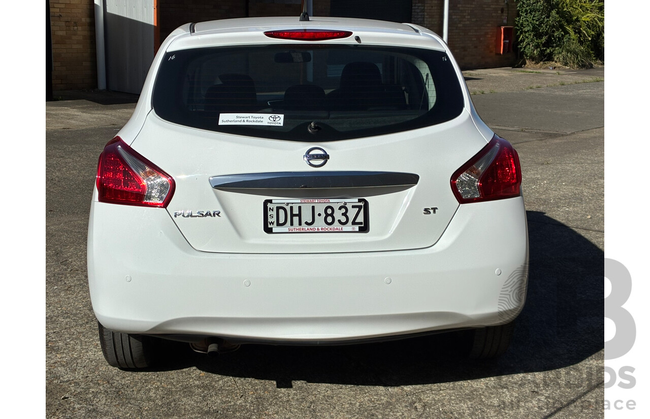 06/2016 Nissan Pulsar ST C12 Series 2 5d Hatchback White 1.8L