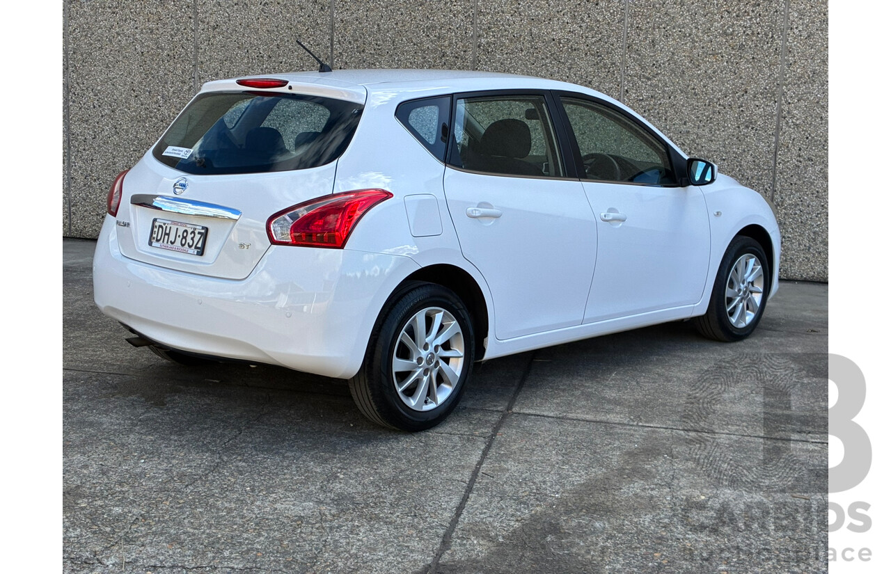 06/2016 Nissan Pulsar ST C12 Series 2 5d Hatchback White 1.8L