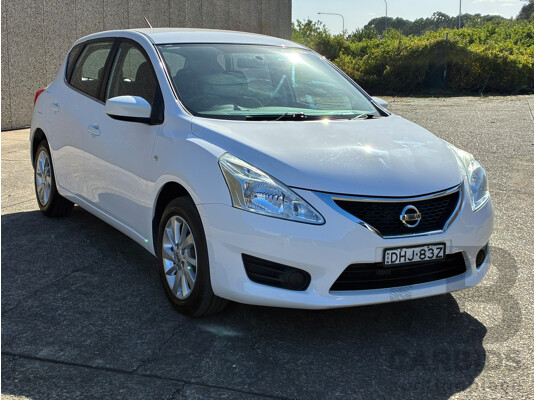 06/2016 Nissan Pulsar ST C12 Series 2 5d Hatchback White 1.8L