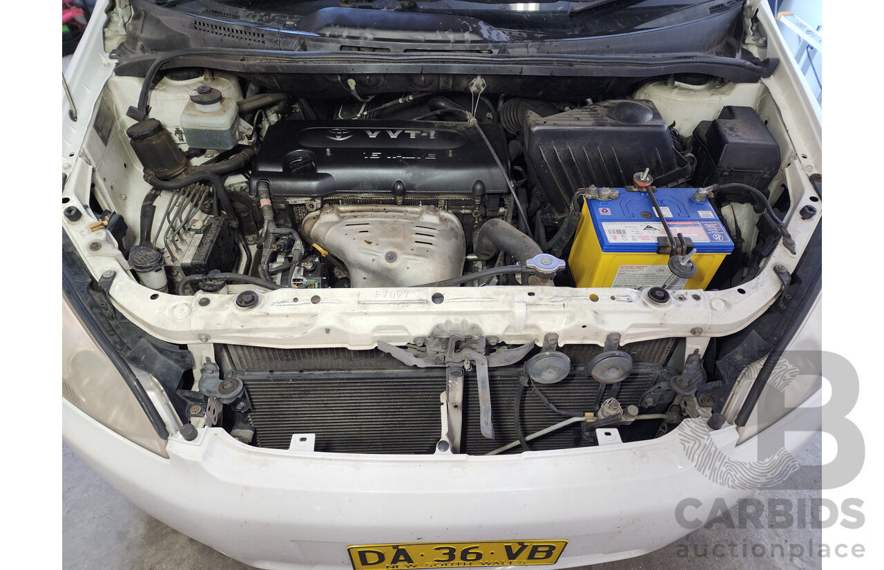 08/2002 Toyota Avensis Verso GLX ACM20R 4d Wagon White 2.0L