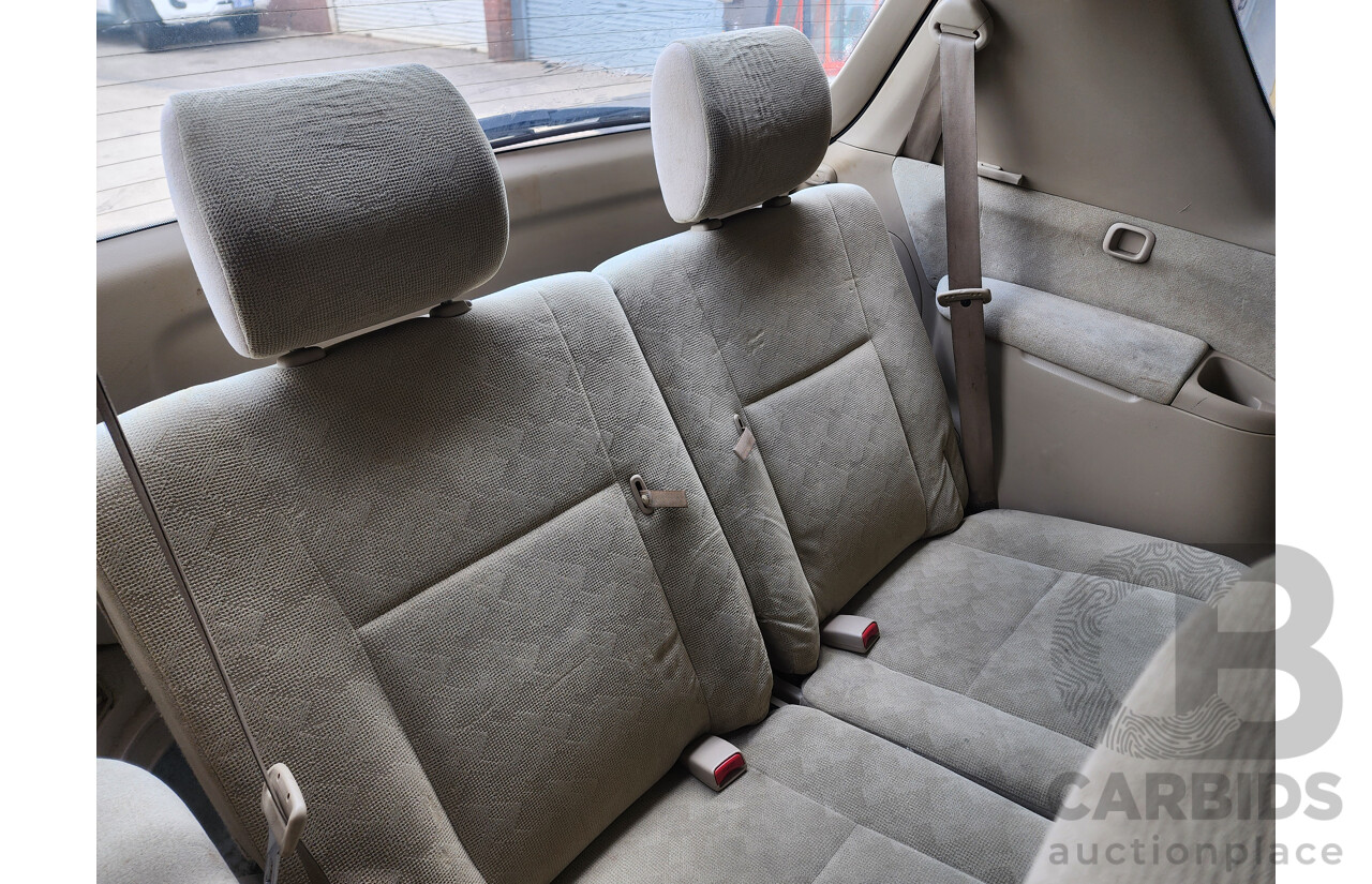 08/2002 Toyota Avensis Verso GLX ACM20R 4d Wagon White 2.0L