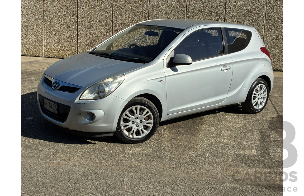 11/2011 Hyundai I20 Active PB MY12 3d Hatchback Silver 1.4L