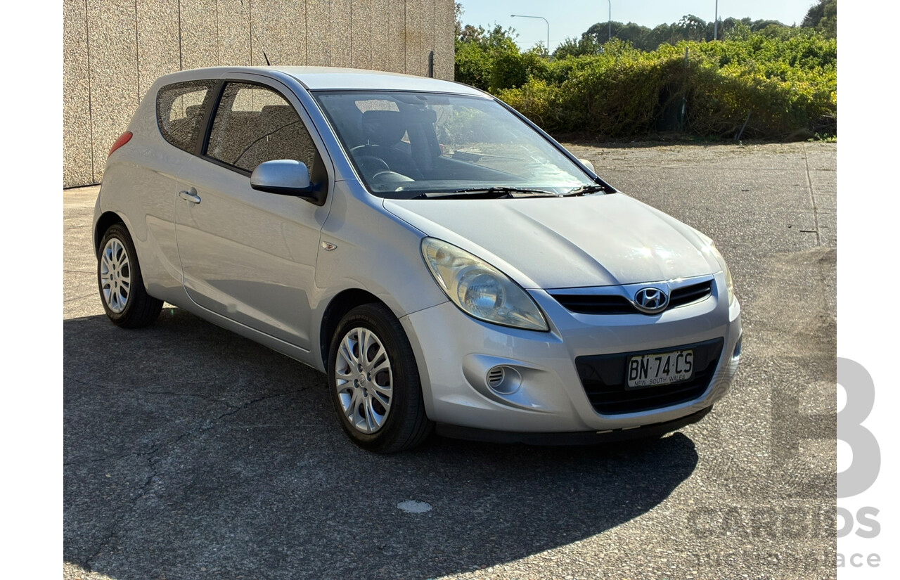 11/2011 Hyundai I20 Active PB MY12 3d Hatchback Silver 1.4L