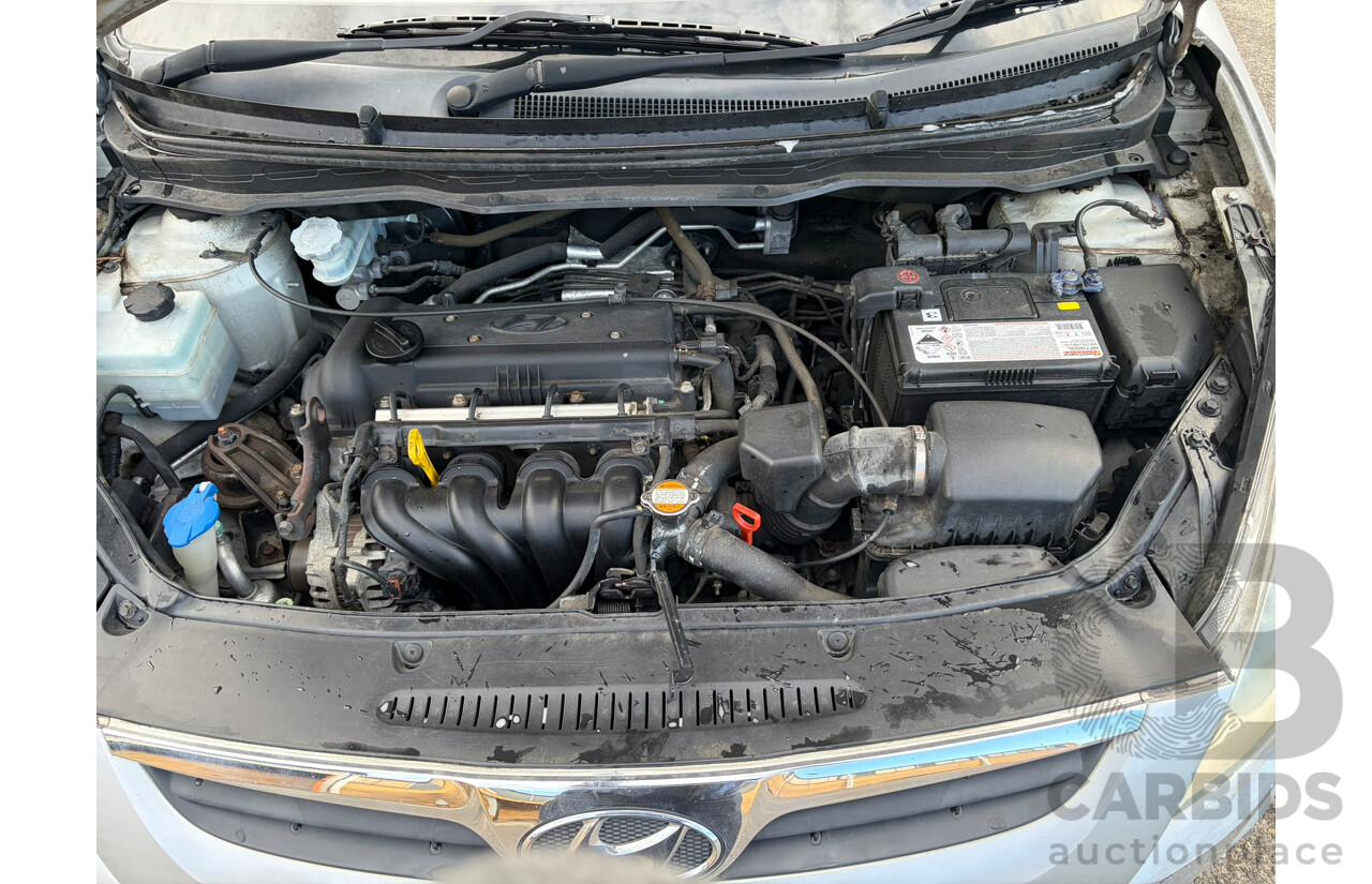 11/2011 Hyundai I20 Active PB MY12 3d Hatchback Silver 1.4L