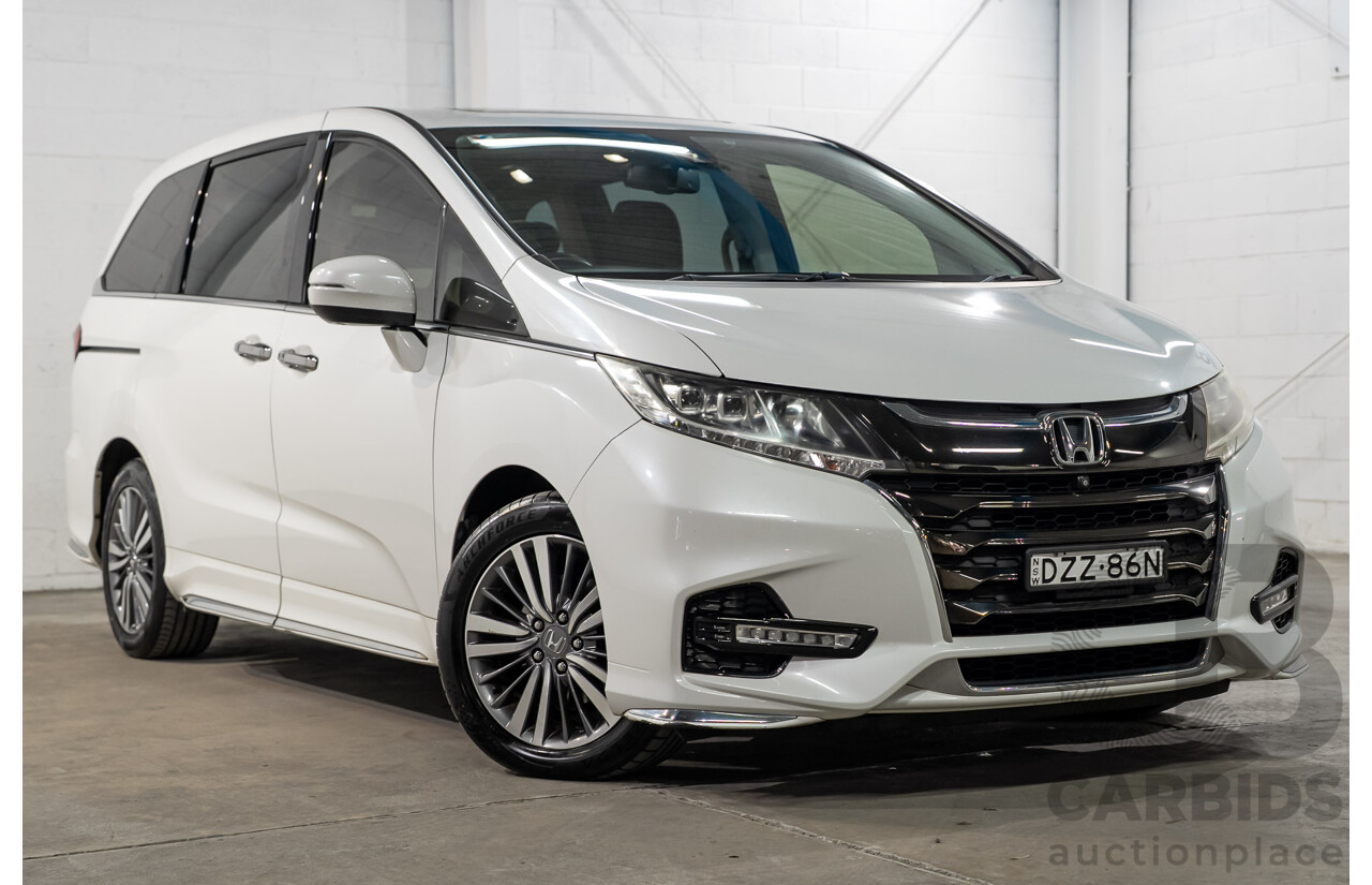 01/2019 Honda Odyssey VTi-L RC MY19 4D Wagon White 2.4L